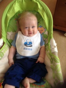 bibeasy baby bib