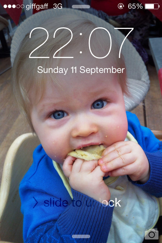 Blog on msi photo of phone screen lock, Lucas eating toast