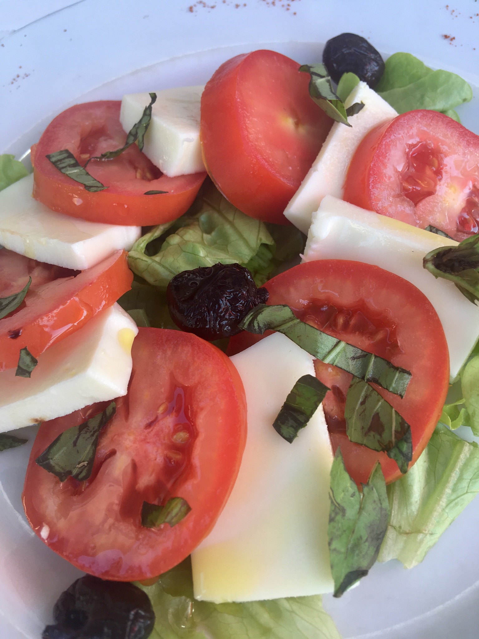 L'Auberge De Jaure review a tomato, cheese and olive salad