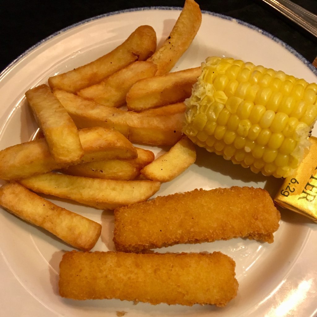 2 fish gingers, chips and corn on the cob