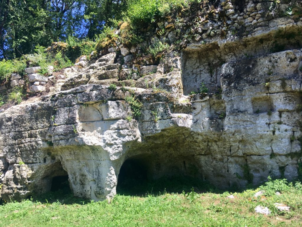 Caves near Mareuil 