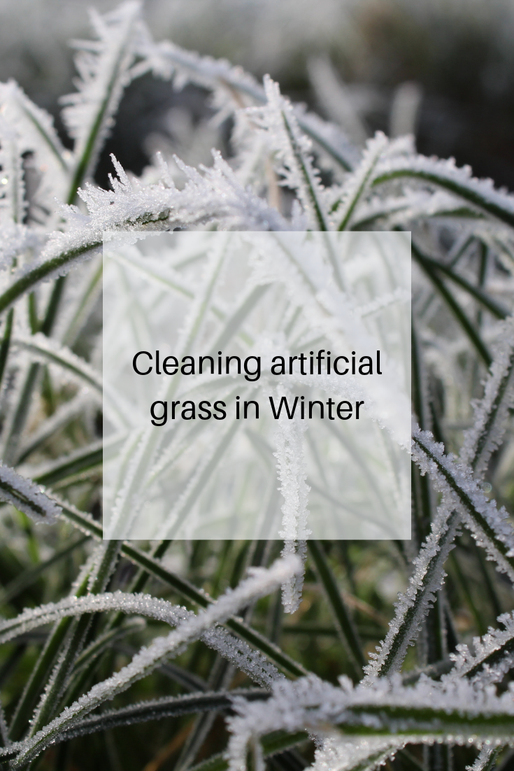 Cleaning artificial grass in winter