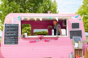 pink food truck
