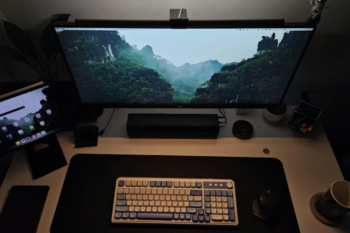 modern tech home office